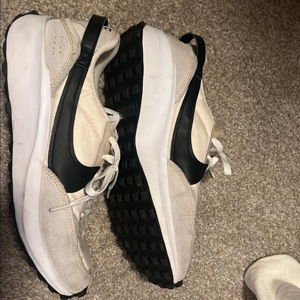Nike Women’s White Black Athletic Shoes